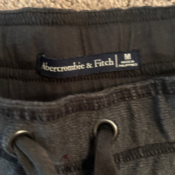 Abercrombie and Fitch Matching Set - Picture 5 of 6